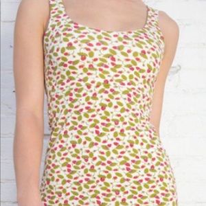 brandy melville RARE strawberry dress💕❤️